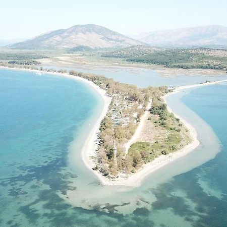 Camping Drepanos อีกูเมนิทซา ภายนอก รูปภาพ