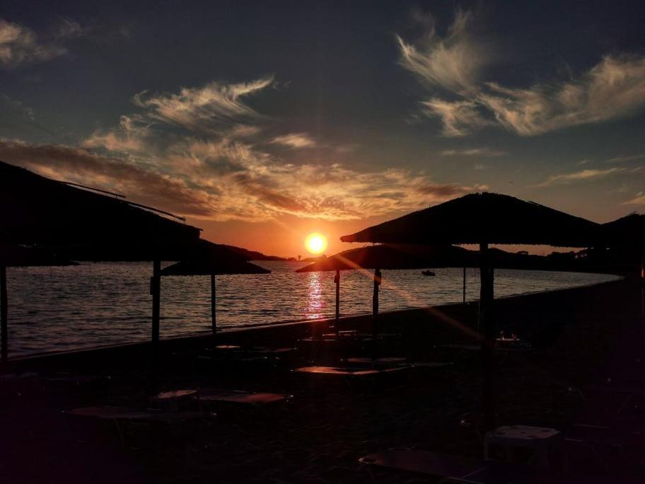 Camping Drepanos อีกูเมนิทซา ภายนอก รูปภาพ