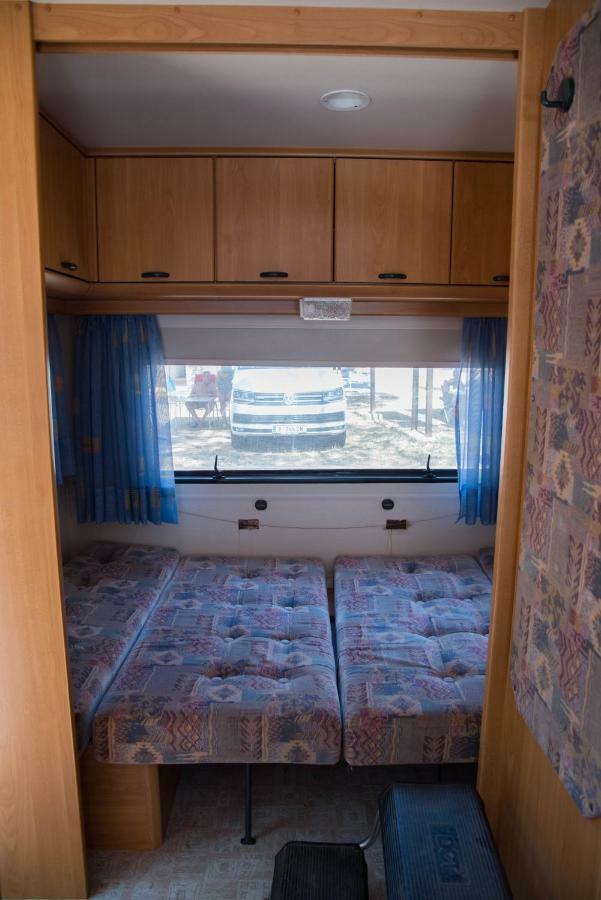 Camping Drepanos อีกูเมนิทซา ภายนอก รูปภาพ